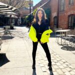 Aubrey K. Miller Instagram - Highlighter Chic