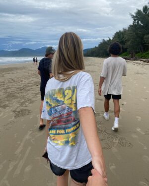 Aubri Ibrag Instagram - They say time flies when your having fun. The 3 months shooting @diveclubtv went by in a heartbeat. 

Feeling very very lucky to have worked alongside such passionate, talented, and hardworking crew. Absolute legends. 🤍

Watch this space @netflix @channel10au