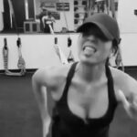 Audrey Esparza Instagram - bungee running 🍩@iamemmaramos @yourtrainercorey @beastfitnyc