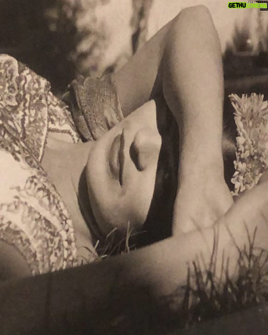 Audrey Esparza Instagram - “Enamórate de ti, de la vida y luego de quien tu quieras” -Frida Kahlo @brooklynmuseum ...it’s been days and I’m still so inspired