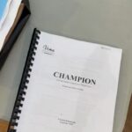 Aurélie Pons Instagram – Tournage 1er téléfilm !
À Marseille bébé 
Ça sort à la rentrée, soyez prêts !