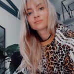 Aurélie Pons Instagram - 🗒