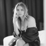 Aurélie Pons Instagram – Gracias @softdaylight 💁🏼‍♀️ 
Les petits frisottis