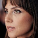 Aura Garrido Instagram - Día 1 @sansebastianfes presentando @amanecepelicula Cuando @andresgarlujan te hace fotos es muy difícil elegir…