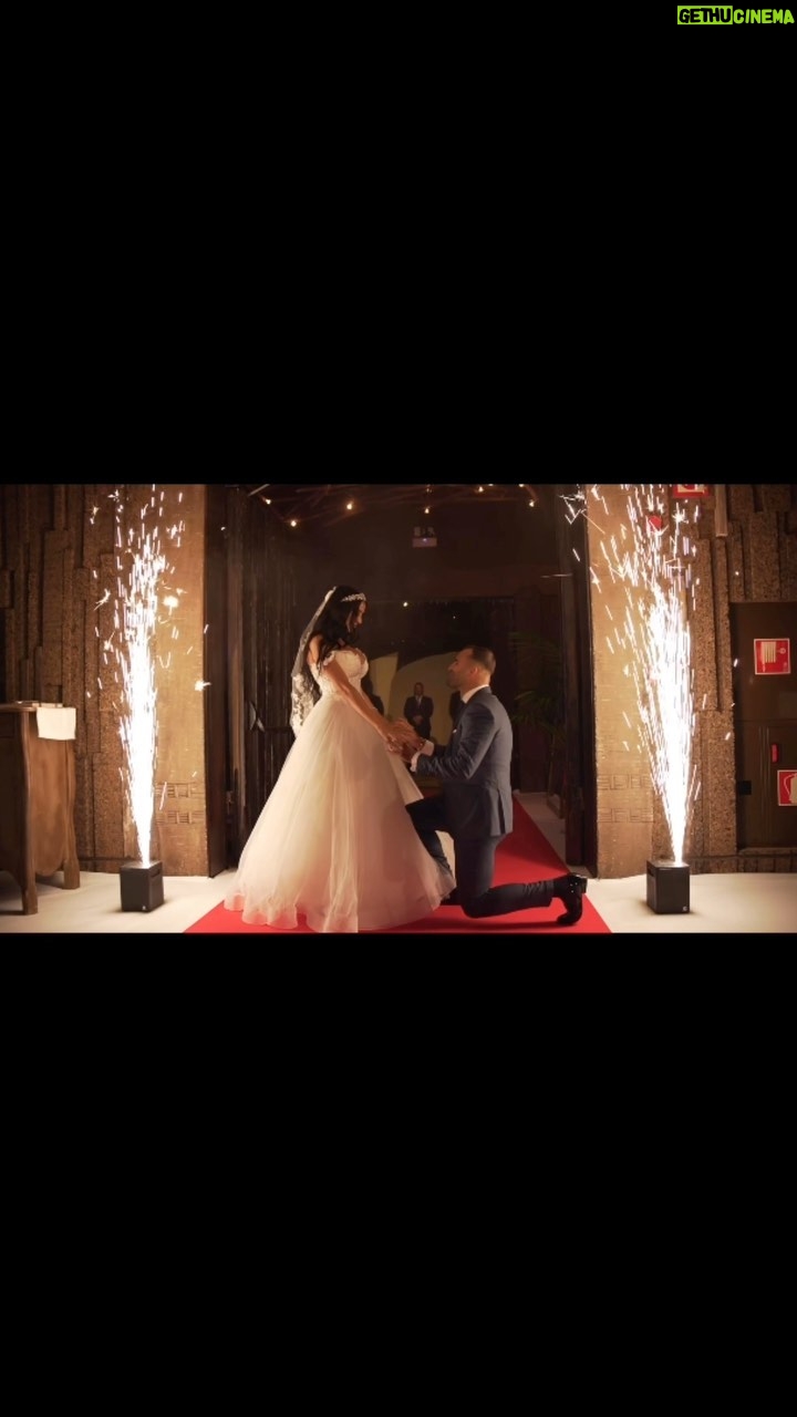 Aurah Ruiz Instagram - Para siempre 1 ❤️ feliz un año de casados mi amor sigamos caminando y bailando juntos de la mano te amo hoy y siempre 🙏