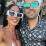 Aurah Ruiz Instagram – Carrete de una noche que no supero ❤️‍🩹👽 

1- Nos vamos a ver a @bizarrap 🥹

2- Mi primer vídeo de 100 y cogí el mítico avión pasando por @ushuaiaibiza 😁. 

3- El señor no supero mi outfit y yo tampoco el de el 😂 

4- El amor de mi vida estaba guapísimo 😍🥰

5- Que viene que viene 😎mi emoción 🥹 

6- te ame @bizarrap la rompiste 🥹❤️‍🩹

7- el vídeo con mi Hermano @tavitoorf love.

8- este vídeo me encantan 😍 

9- me supo a poco y nos fuimos a @pachaofficial 

10- lo buena pareja que hacemos 👽👽