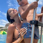 Aurah Ruiz Instagram – “Quererte sirve de anestesia al dolor, hace que me sienta mejor para lo que necesites estoy viniste a completar lo que soy”❤️‍🩹🥹 6🙏