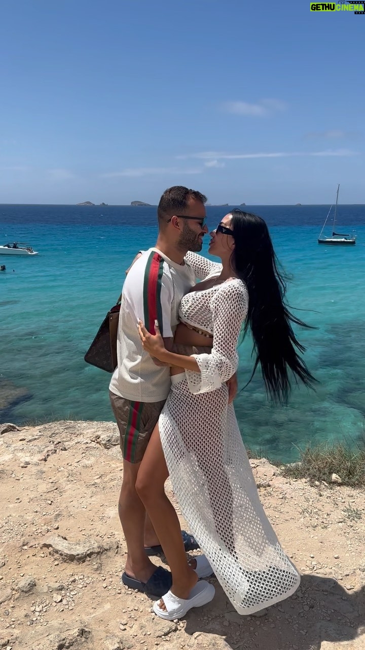 Aurah Ruiz - 8.1K Likes - Bonita pero loca🥰😜
