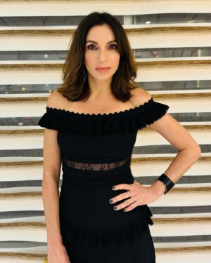 Aure Atika Instagram - Mars attaque

Gala We are Africa pour @childrenofafrica.officiel 
#dominiqueouattara 

@eliesaabworld 
💄 @christophedanchaud_ 
 @orbis.media