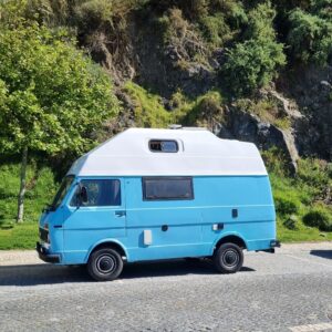 Aurélie Vaneck Instagram - Cette semaine #vanlife au Portugal c'était
Des lunettes à fossettes
Des cheveux blancs emmêlés 
Du twerk sur les pavés 
Des singingintherain 
Du love en escaliers
Juliette, et la grâce des années 
Des cigognes en cheminée 
Des "seuls sur la plage les yeux dans l'eau"
Des modenatures en carreaux
Des passages piétons mosaïqués
Des cafés américains à l'italienne
Des rappels d'évidence 
Des p'tits dej avec sea view 
Des sunset encalinés 
Un indescriptible sentiment de liberté...

Merci à tous ceux qui étaient du voyage, au chaud dans nos cœurs, vous vous reconnaîtrez... 🌟

#Portugal #vantrip #love
@sebalabass