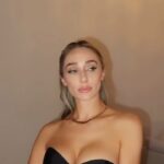 Aurora Culpo Instagram - Who doesn’t love a twirly dress with pockets?! Fun while it lasted 🥴#dressfail 🖤🧷
