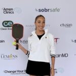 Aurora Culpo Instagram - No one should have to face mental health challenges alone. Huge thanks to @doc_amen and @lemonsbytay for spreading hope and showing that with the right support and resources, everyone has the potential to lead a fulfilling and healthy life. Ps: Did you know racket sports are medicine for the brain AND people who play them love longer than everyone else?!🏓 Who thinks Dr. Amen should come on the pod 🙋🏼‍♀️😉
