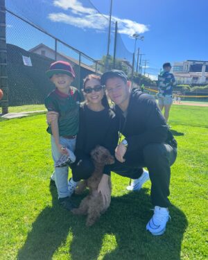 Aurora Culpo Instagram - I pray for a world where every kid gets their own mini fan club like Remi did today! 💕🙏🏻 Nothing better than seeing your kid feel loved and supported 🥹 @oliviaculpo @christianmccaffrey @erikashay @sophiaculpo @mikeybortone
