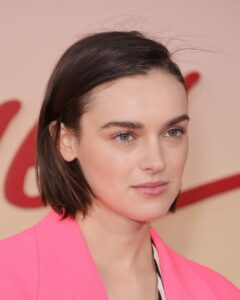 Ava Capri Instagram - DO REVENGE OUT TOMORROW 💖💄💘 ON @netflix Hot Pink @versace suit appreciation post Styling: @tabitharsanchez Makeup: @mollygreenwald Hair: @bykileyfitz