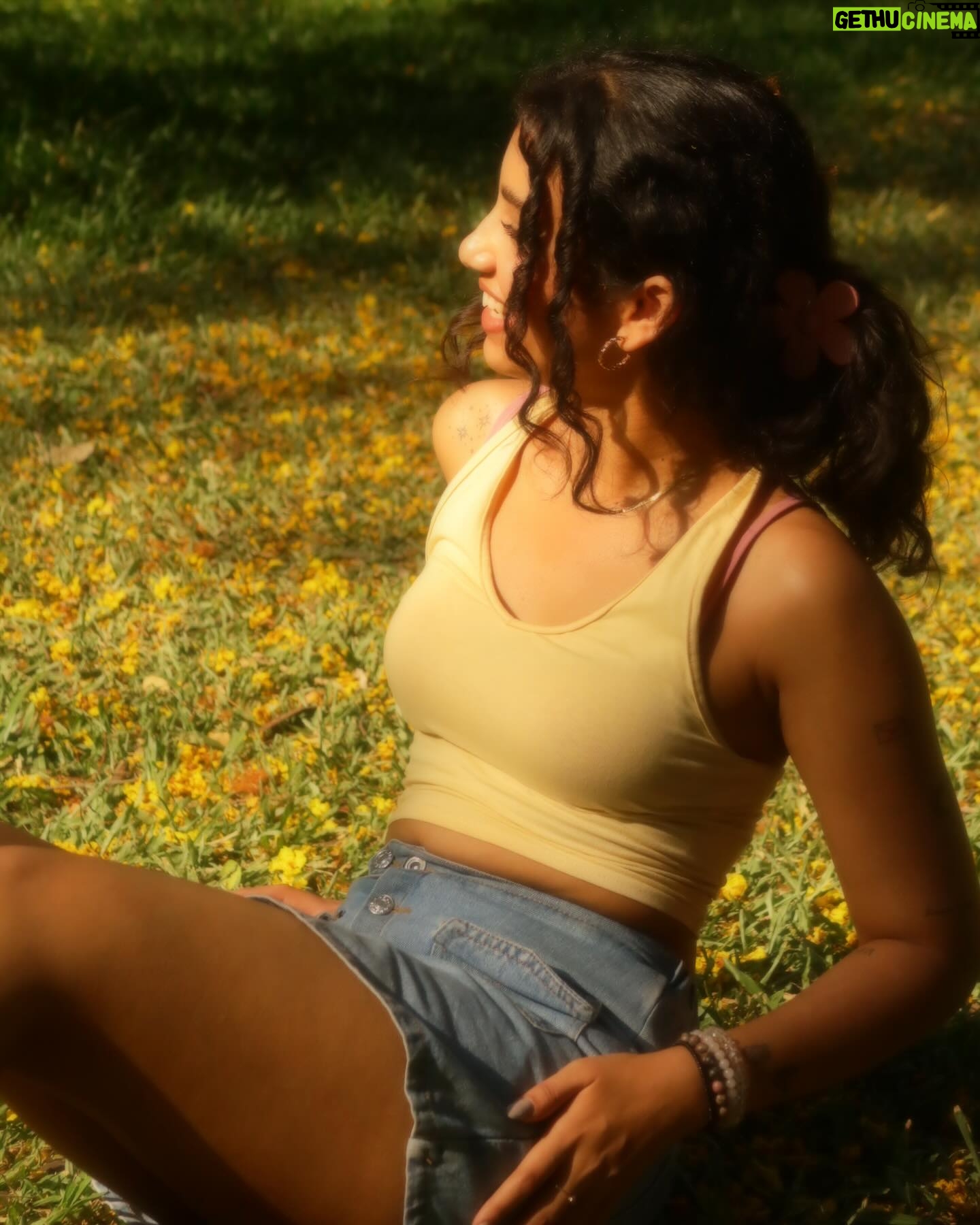 Avanthika Babu - 16.1K Likes - Soul full of sunshine ⛅️✨
Photo and editing credits: @vishnupriyaaa
Woman made it look so dreamy and magical I’m crying 😭
#avanthikababu #cubbonpark