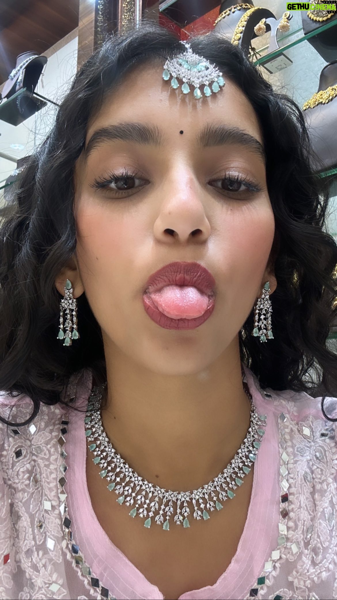 Avanthika Babu - 14.2K Likes - Been in my drafts for a while now 🎀
#avanthikababu #himynameis #softgirlera