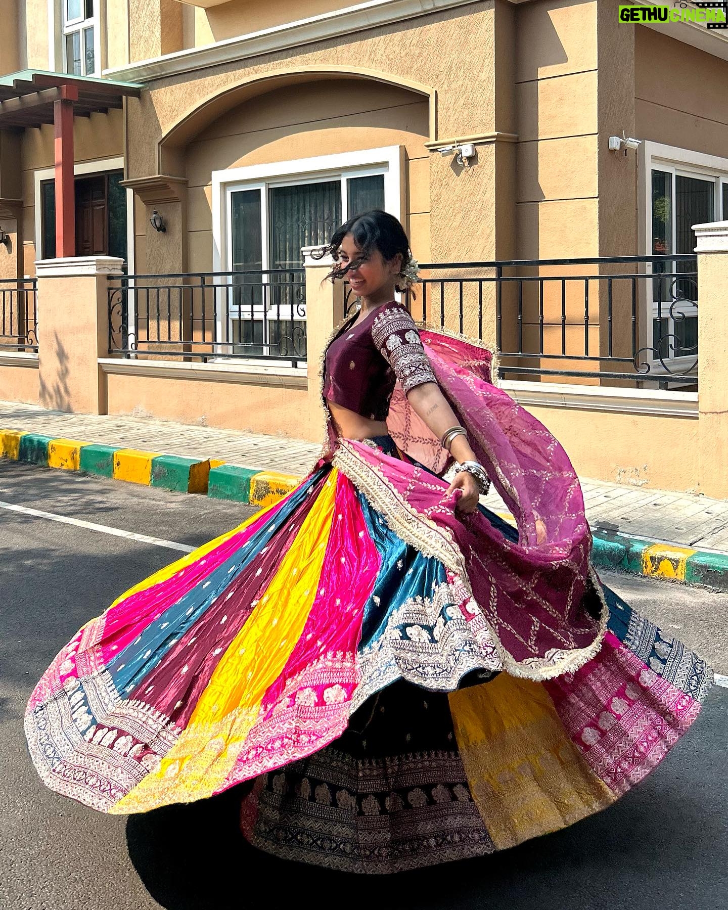 Avanthika Babu - 14.1K Likes - Get me those dandiya sticks now ✨
Outfit: @label_lehar
#avanthikababu #navratri2023 #navratri #navratrioutfit #banglore