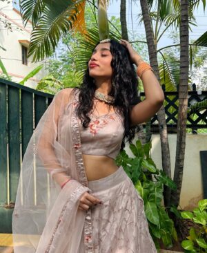 Avanthika Babu Instagram - It’s okay to stop and stare 🫶🏻

#diwali #diwali2023 #ootd #diwalioutfit