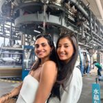 Avantika Dasani Instagram – Girls trip!
#HK #DayEdition 

Pro trip: lunch at @themonogamouschinese and Veggie Kingdom (Vegetarian heaven) for the best Sichuan Meals. Pick up bubbltea from @silk.hk and just walk through central (!) 
Lantau: if you’re feeling touristy go see the Big Buddha cable cart, lots of steps and walking, serene 
If you’re not, go for a hike still lots of steps and walking and serene

Wearing @wildcherry.in 🤍