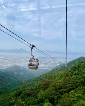 Avantika Dasani Instagram - Girls trip!
#HK #DayEdition 

Pro trip: lunch at @themonogamouschinese and Veggie Kingdom (Vegetarian heaven) for the best Sichuan Meals. Pick up bubbltea from @silk.hk and just walk through central (!) 
Lantau: if you’re feeling touristy go see the Big Buddha cable cart, lots of steps and walking, serene 
If you’re not, go for a hike still lots of steps and walking and serene

Wearing @wildcherry.in 🤍