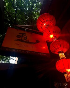 Avantika Dasani Instagram - Girls trip!
#HK #DayEdition 

Pro trip: lunch at @themonogamouschinese and Veggie Kingdom (Vegetarian heaven) for the best Sichuan Meals. Pick up bubbltea from @silk.hk and just walk through central (!) 
Lantau: if you’re feeling touristy go see the Big Buddha cable cart, lots of steps and walking, serene 
If you’re not, go for a hike still lots of steps and walking and serene

Wearing @wildcherry.in 🤍