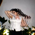 Avantika Dasani Instagram – Time traveller 🪩

@elvismakeupartist 
@hairby_shivanik 
@zaelabel 
@toryburch 
@sojuatlier 
@the_clothingfactory