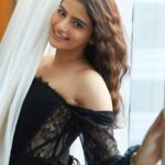 Avantika Dasani Instagram – Here’s some out of focus,mid-banter, raw pictures that just made me happy