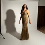 Avantika Dasani Instagram - October thanks #JoyOfLittleThings Feeling golden in @shivaniawastyofficial. Celebrating my Aii @bhagyashree.online, and taking her out for dinner and she can’t stop laughing (only does to make this face) Ladies getting in formation to celebrate @saanyasharma #SaanTropez taking on Bombay Train baby train and followed by the best massages at @sorinspasalon New friends on set, cute. Taking a new friend to old places, and everyone’s happy faces eating indian Chinese.