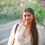 Avantika Vandanapu Instagram - springtime in new york, oh how i love you so 🫶🫶💐