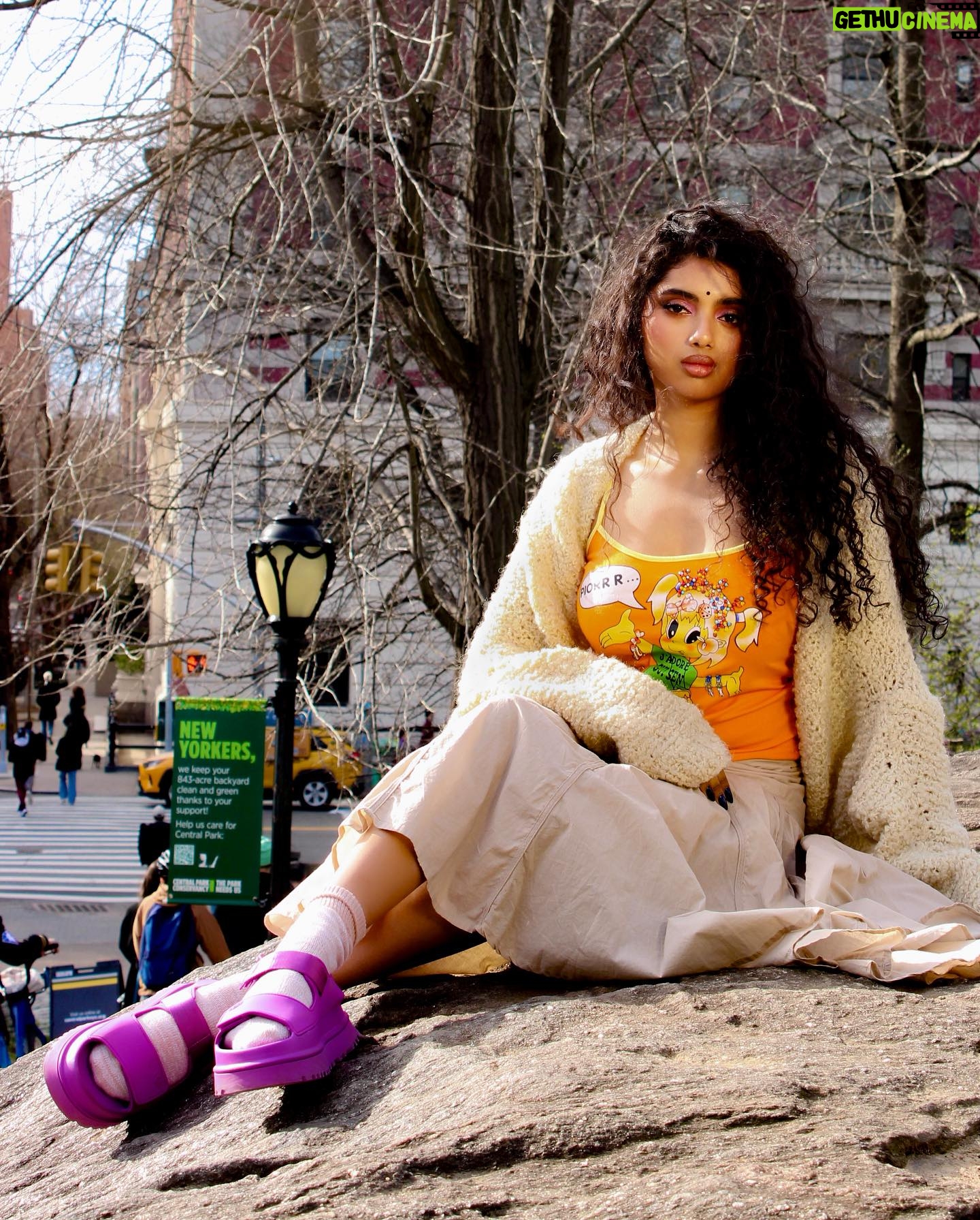 Avantika Vandanapu Instagram - no one is surprised :) @ugg #UGGPartner