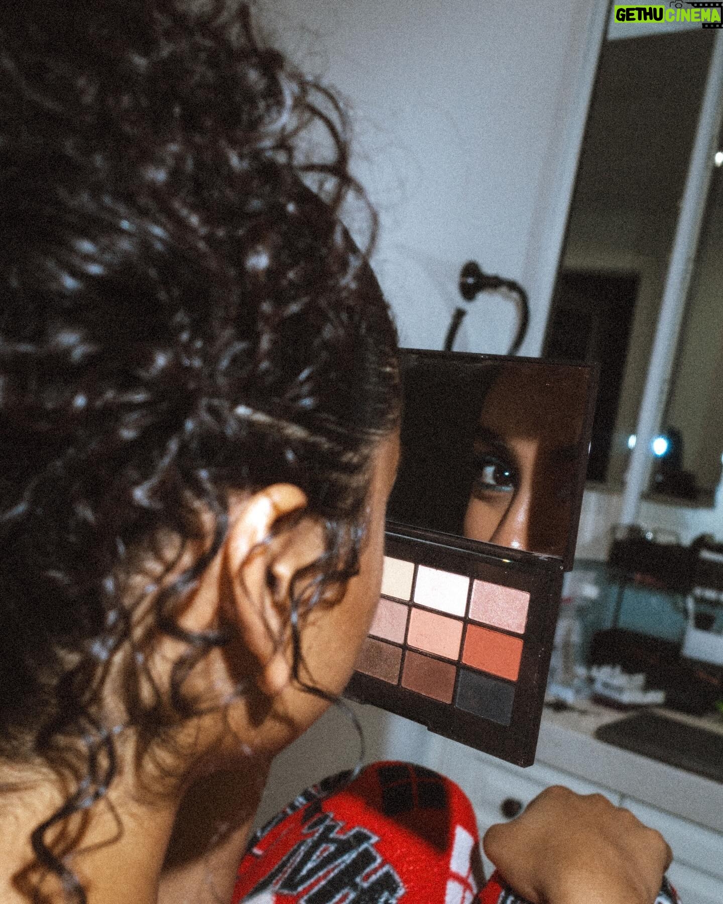 Avantika Vandanapu Instagram - Coming off of “Mean Girls” success and being named on the 2024 A100 List, actress @avantika took PAPER to the third annual Gold Gala in Los Angeles, hosted by @goldhouseco in celebration of AAPI Heritage Month. See the photo diary behind the scenes of getting ready for the night at the #linkinbio 💄 📸: @cxchoi