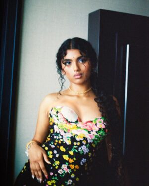 Avantika Vandanapu Instagram - wearing archival @versace ss1993

📸 by @joshuarobertcolley