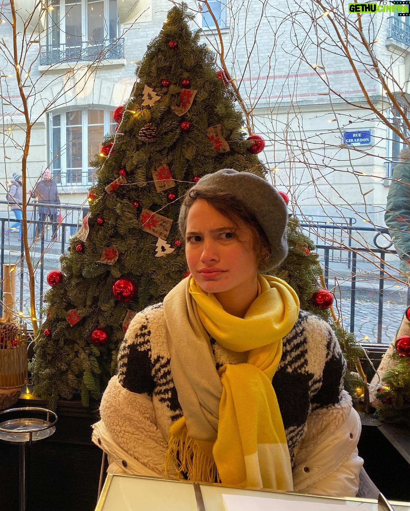 Aviv Buchler - 7K Likes - Mixed feelings about falling in love with Paris but not with the weather.