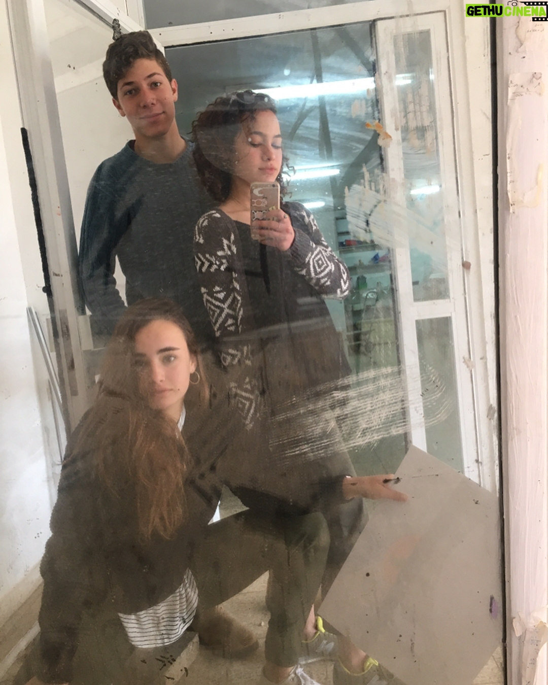Aviv Buchler - 11.6K Likes - We will miss you dear dusty mirror #schoolsover🎠