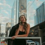 Avori Henderson Instagram - “The train is coming, act natural” 😅 🚊 Ooof!!😅 these vintage pics by @ethanbhill are GIVINGGGGGG Dress: @heiressbeverlyhills Hair: @katharinemarshall #classy #pinup #style #supermodel #stylish #fashionista #baddie #highfashion #fashionable #vintage #modeling #vogue #beautiful #posh #elegant #prettygirls #prettywoman #oneofakind #queen #girl #womenfashion