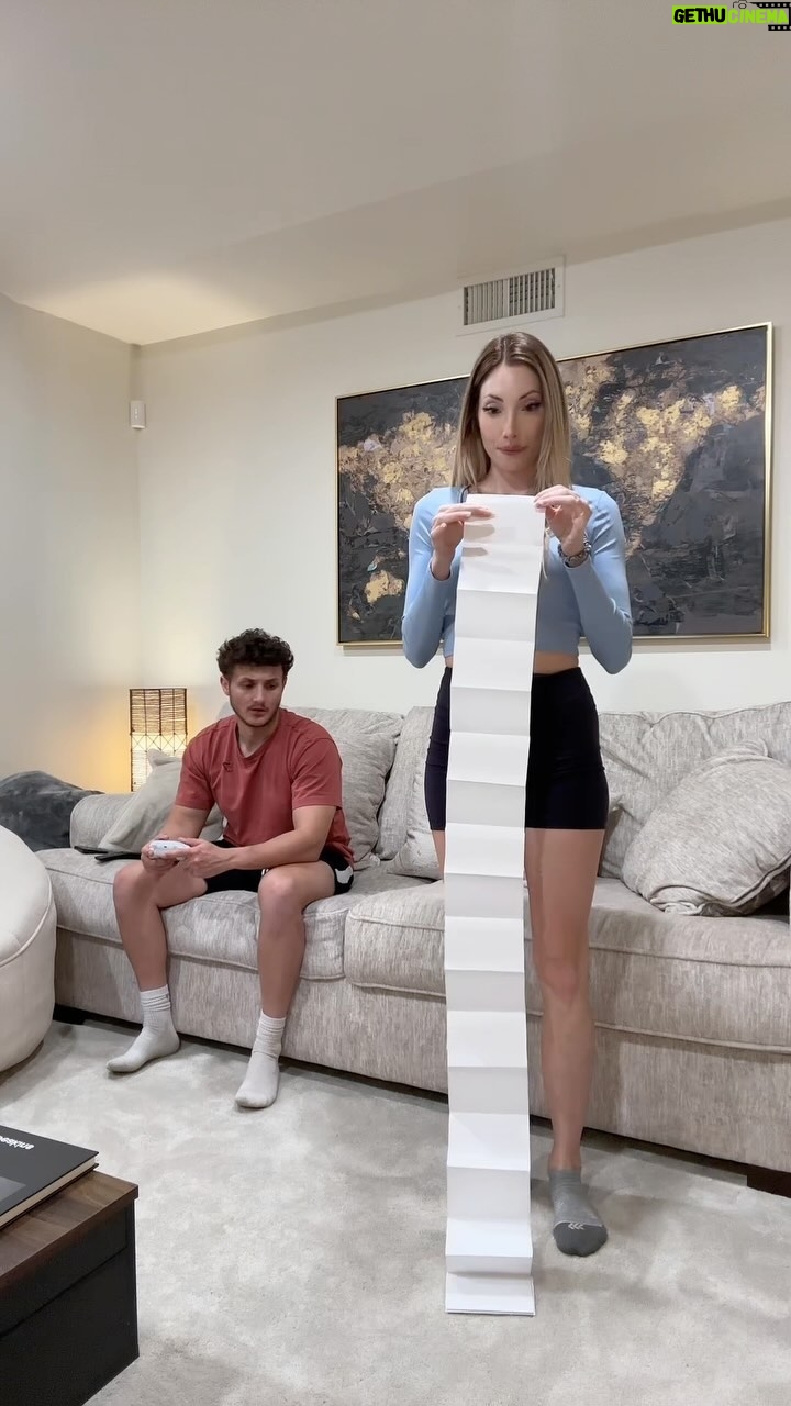 Avori Henderson Instagram - Common, it’s not THAT long 😅 #boyfriend #bfgf #relationshipmemes #relatable #relateable #marriage #husbandwife #couplecomedy #datingmemes #funnycouple #wtfmemes #relationshipgoals #lovehate #couplememes #marriagehumor #reallife #meme #memes relationshiphumor marriagehumor couplecomedy darkhumor couplememes couplescomedy girlfriendmemes
