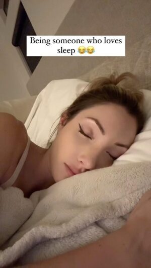 Avori Henderson Instagram - Hit ‘like’ if you wanna go back to bed right now 😂
.
.
.
#sarcasm #justjokes #justforlaughs #laughoutloud #funnyquotes #justforfun #funnyreels #relatablememes #funnyvideos #funnymoments #sarcastic #relatablepost #relatablecontent #funnycontent #girlmemes #funnymeme #hilarious #relatable #funnyclips #joke #funnyvideosdaily #relatablereels