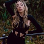 Avori Henderson Instagram – Just added some new merch to my site 😊 how sick is this unique crossover design!?! 😍
📸 @justdushawn
Collab made possible by: @bamboocreators
Featured by: @nabshow
Featured in: @forbes
#uniquetop #ravefashion #rave #raveoutfit #fashion #uniquefashion #uniquewomenscloths #uniquefashion #highfashion #fashioninspo