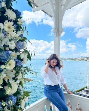 Ayça Erturan Instagram - Birtakım Ayçalar🥸🤸🏻‍♀️