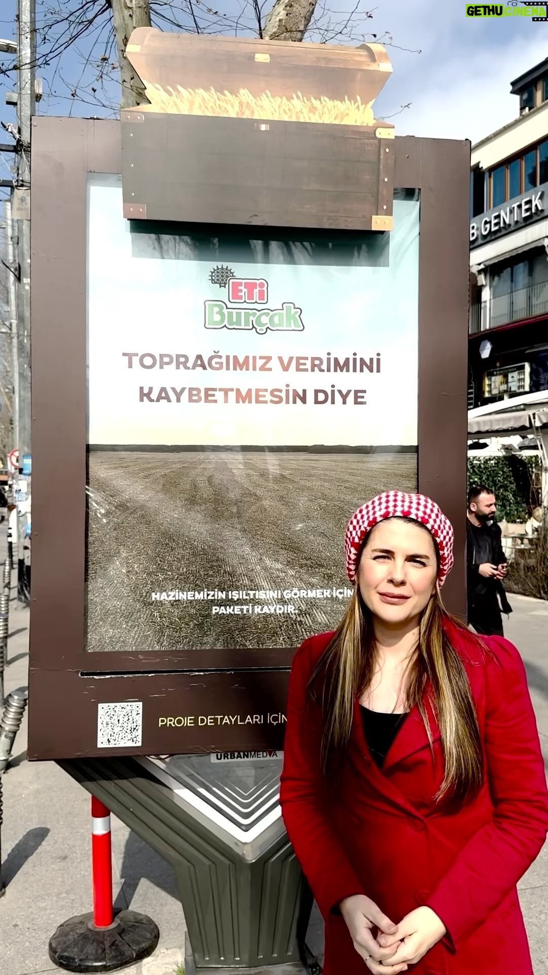 Ayça Erturan - 1.4K Likes - Toprağımız ışıltısını kaybetmesin diye🙏#toprağımızhazinemiz #etiburçak @mutlulukdeninceakla #işbirliği