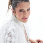 Ayça Erturan Instagram – 🤍 🪽 🪽 
 📷 by : @kaanbulbuloglu.studio 
Styling 👗 : @sedat.kizginnn @hamiyetaktass 
Hair&make up 💄: @mesut.ozuzun