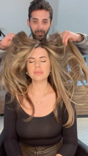 Ayça Erturan Instagram - Love is in the Hair😉❤️‍🔥 💇🏻‍♀️ @ferdimidilliofficial