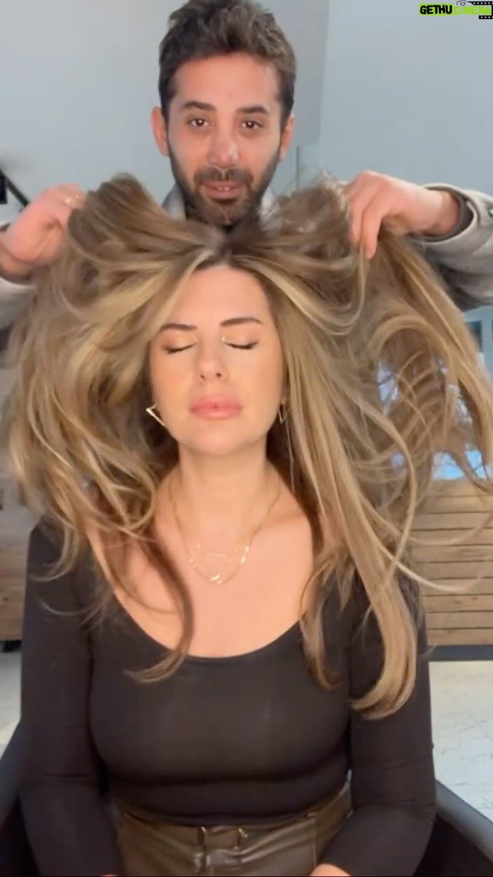 Ayça Erturan - 4.5K Likes - Love is in the Hair😉❤️🔥 💇🏻♀️ @ferdimidilliofficial