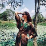 Ayşe Hatun Önal Instagram - Rahatımız yerinde olmasın mı😎 be cool in every situation