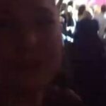 Ayşegül Aldinç Instagram - “Hayat zorlaşınca Çıkmaz sokaklarda soluksuz kalınca Azalınca mânâdan Seyyar sevdalarda parçalanınca O zaman yüreğin yükü hafifler Belki biraz O zaman şarkı söylemek lazım Avaz, avaz…” 🎶 #sezenaksu ♥️ Dedik ve duyguların en güzelini karşılıklı yaşayıp şarkılarımızı birlikte söyledik…🙏🏼♥️🌹🎵🤩🎙️🎼🥰🎶🎤 (“Story’lerde kalmasın” ve yakın zaman #tbt si geyiğine de bindim ya ne diyim…😄 #ckm #konser #ayşegülaldinç #vigorsanat #caddebostankültürmerkezi 🎹 @stolgakilic 🥁@emreyildizdrums @metincansari86official 🎷 🎤@gamzearsal81 🎙️ 🎸#eserünsalan 🎸@naraxyn 👗@tanjubabacan 📸@boragokhan @vigor_sanat #filizçetin