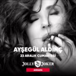 Ayşegül Aldinç Instagram - Bugün yine yeniden Ankara…🖤 (23 Aralık Cumartesi) #jollyjokerankara #jollyjoker #ayşegülaldinç @stolgakilic @naraxyn @huseyinpulant @emreyildizdrums @gamzearsal81 #eserünsalan