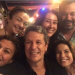 Ayşegül Ünsal Instagram – Canını sevdiğim ❤️Pınarım  iyi ki varsın iyi ki doğmuşsun.Evlatların ve tüm sevenlerinle şahane yaşların fevkaladenin fevkînde ömrün olsun.❤️Seni Seviyorum yingesiğin.#bkl #iüdk. Tabi ki sürpriz sonlu😬