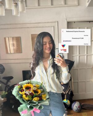 Aya Fernandez Instagram - Investing in memories made possible using my BPI Rewards in my VYBE App! 
1st photo - flowers for my mama hehe 💐
2nd slide - birthday dinner surprise for my driver and new-found Kuya, Kuya Joshua! 🎂

Spending with your BPI credit card or paying bills through your BPI App, mabilis mag-earn ng points when you use your BPI account. The points are sulit dahil maraming merchant partners si BPI from shopping, travel, and dining! 👌🏽

Kaya join BPI Rewards na rin by downloading VYBE by BPI app! ✨

Kung may points ka na and gusto mo mag Bangkok, join the Bangkok Eats Promo and get a chance to go on a food adventure Don’t miss out! Click here to know more: https://l.bpi.com.ph/BPIRewardsBKKRaffle
Follow @officialbpi to know how you can maximize your #BPIRewards. #BPICircle #DoMorewithBPI