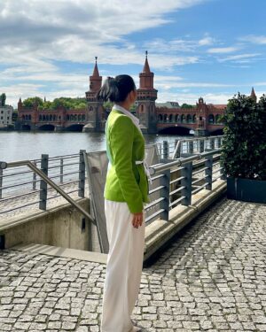 Aya Fernandez Instagram - Wearing a fully hand-woven indigenous fabric! 🇵🇭 Made by our Ifugao community, designed by the Ifugao designer himself, @victorbaguilatjr of @kandamacollective. What an honor to wear your creation. I loved this Asian-inspired suit. Thank you! ❤️
