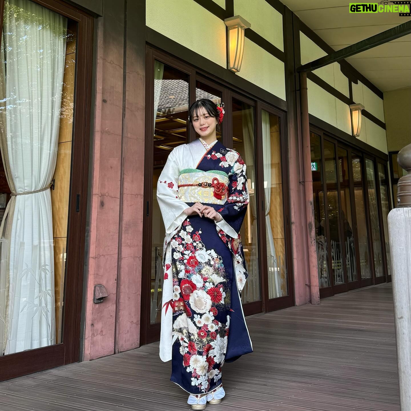 Ayaka Konno - 39.7K Likes - 明けましておめでとうございます🌅
本年も、皆さんに好き!と言ってもらえるようなお仕事たくさんできるように頑張りたいなと思っているので、応援してくださると嬉しいです🙆♀️
2024年もよろしくお願いします!
そして、皆さんが少しでも安全な場所にいられることを願っています、